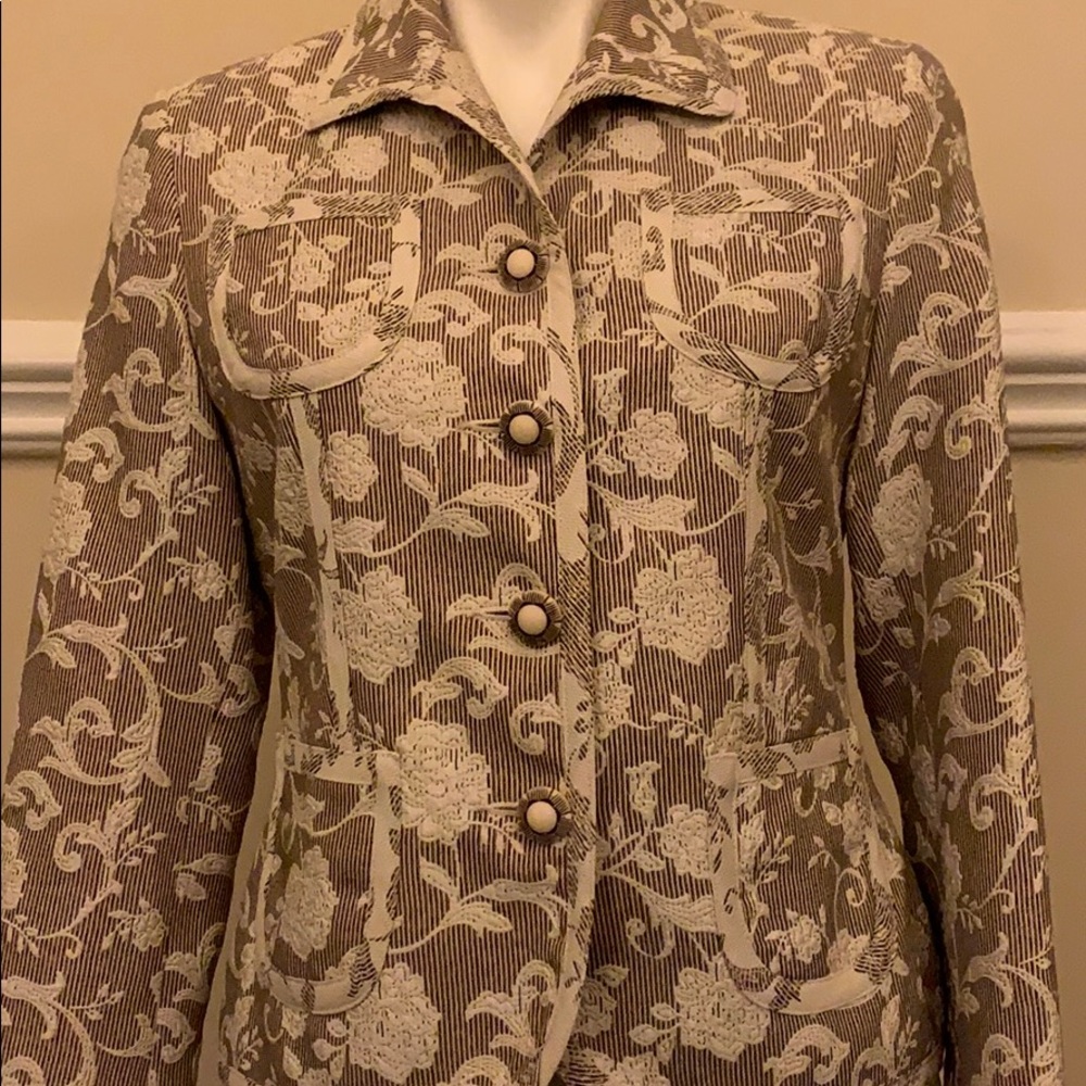 Conrad C Collection Short Blazer - image 1